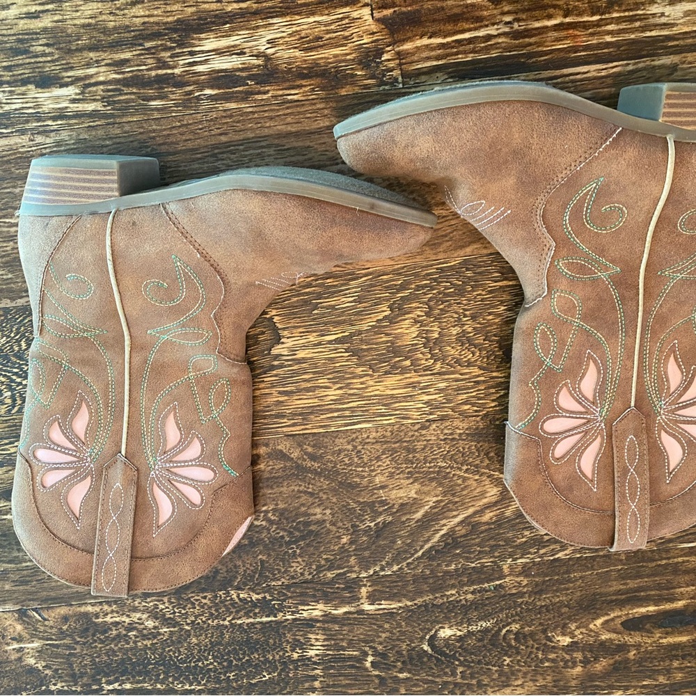 Magellan Brown Western Boots with Pink Embroidery